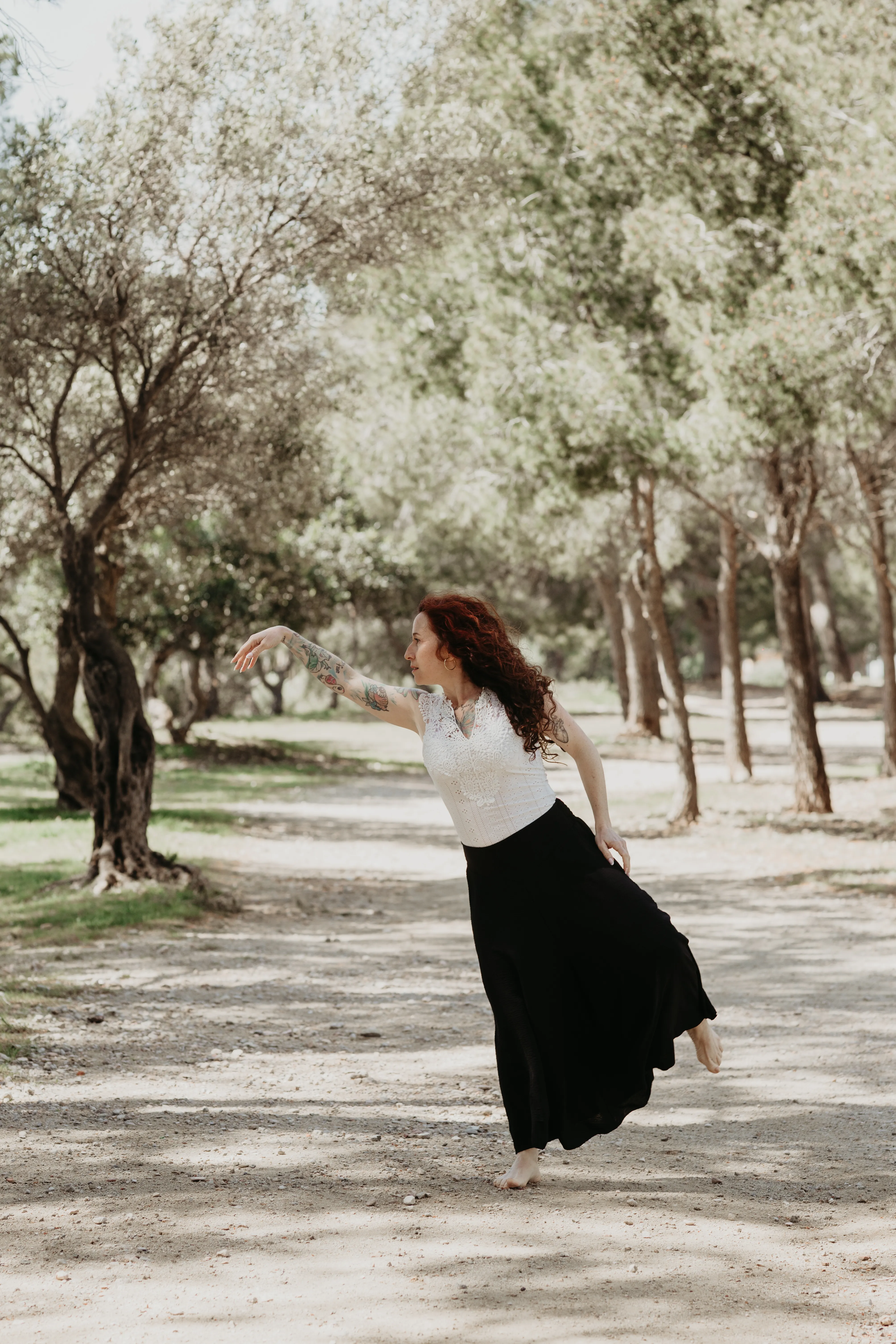 Marina en conexión con la naturaleza